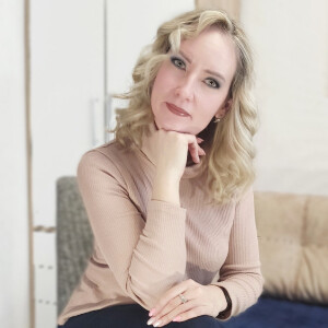 Медведева Ирина Сергеевна. Бизнес партнер проекта 'Faberlic Online'